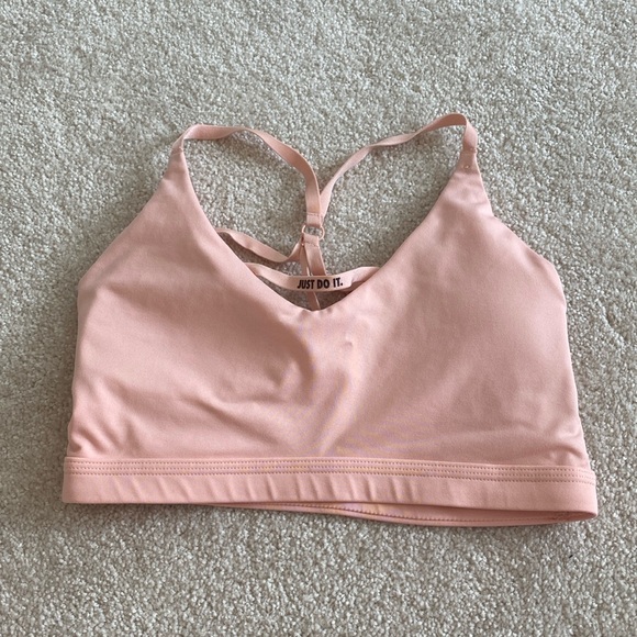 2/15$ Nike pink sports bra - Picture 1 of 2